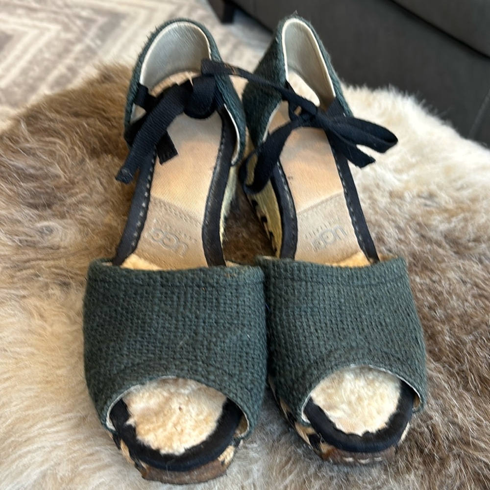 UGG Mar Espadrille Women's Ankle Tie Wedge Woven black Travel Sandals Sz 9
